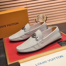 Louis Vuitton Low Shoes